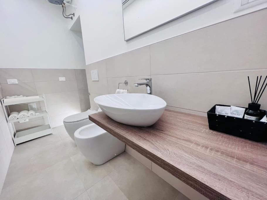 Апартаменты Malm Luxury House Турин Экстерьер фото